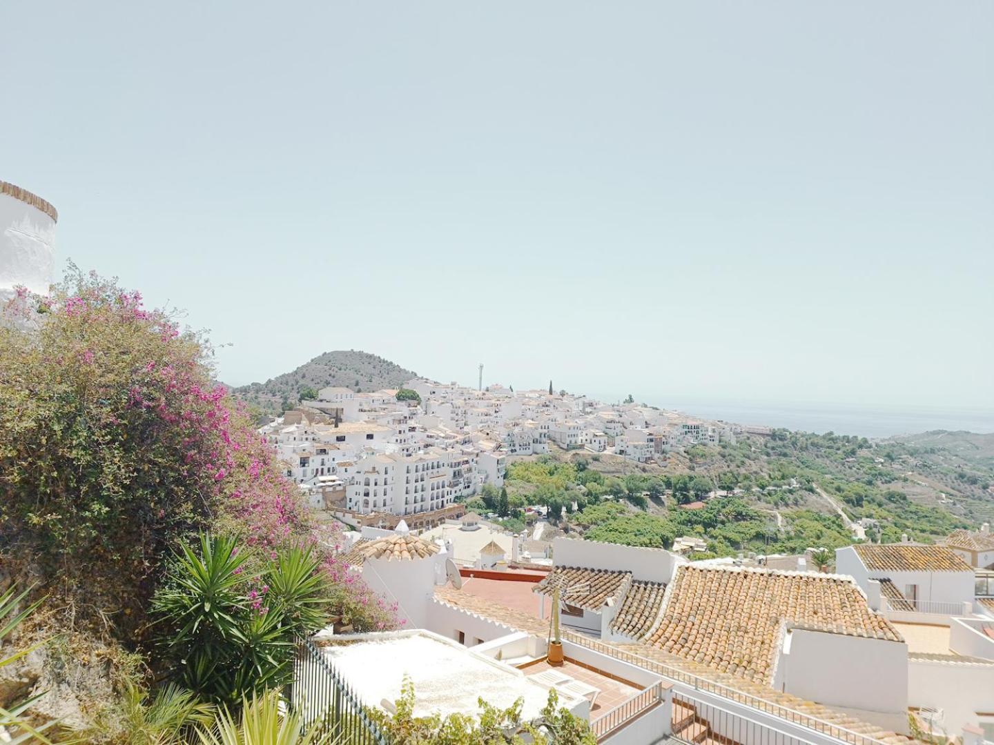 Pizarrillas: Tu Hogar En Blanco Pueblo