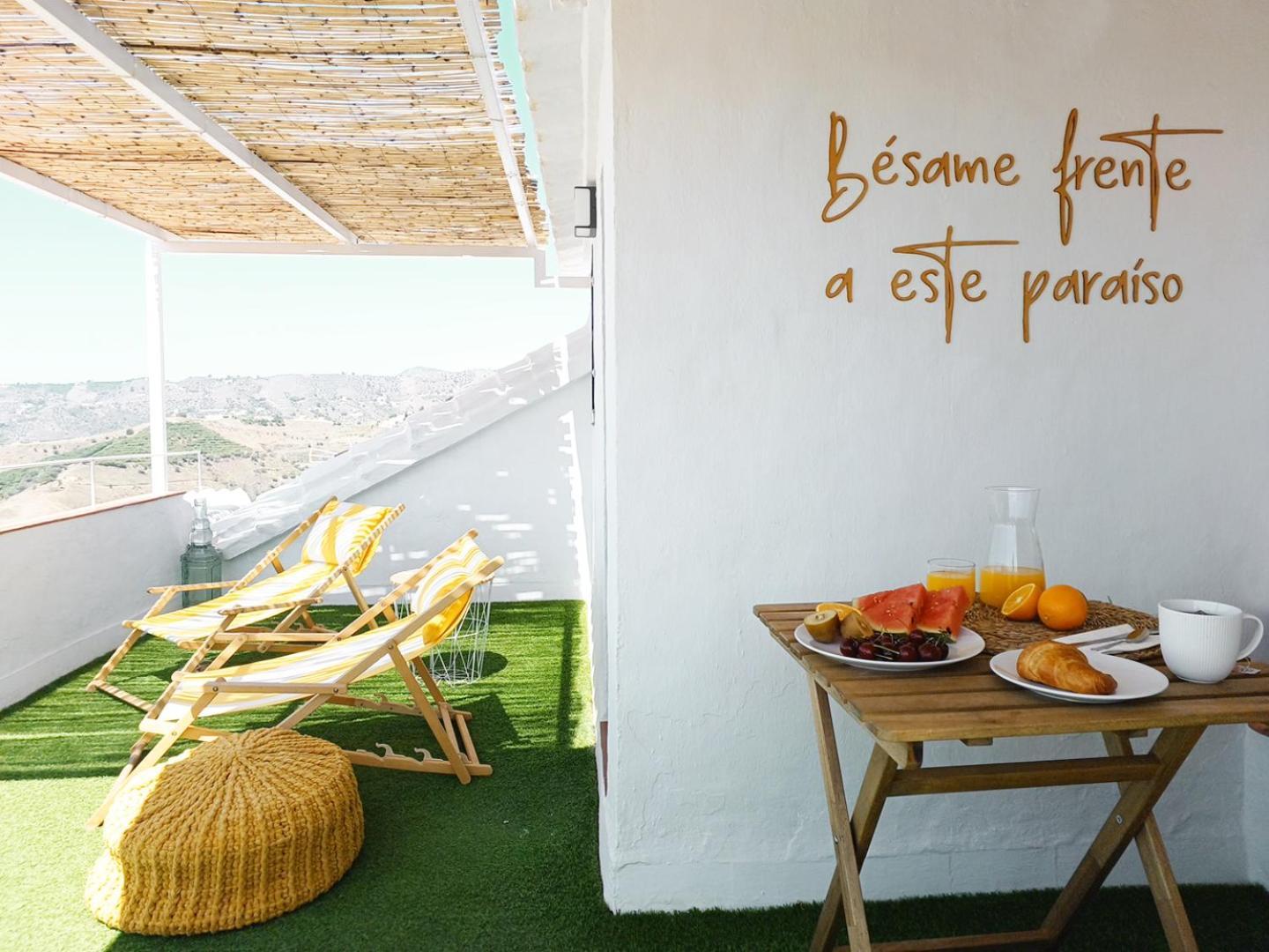 Pizarrillas: Tu Hogar En Blanco Pueblo Holiday home *